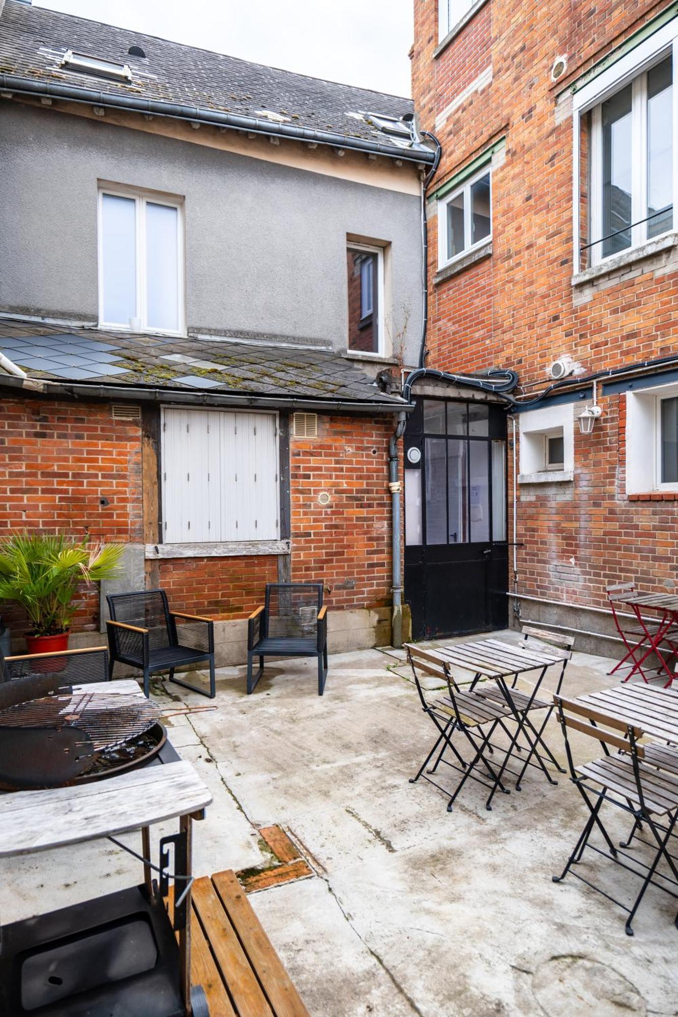 Studio Cosy Rdc, Calme Avec Cour Exterieure سارا المظهر الخارجي الصورة